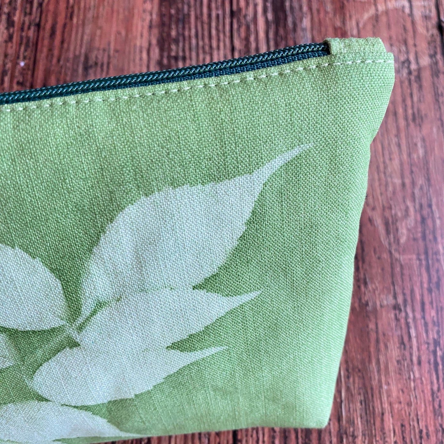 Pochette colorée et fleurie imprimée au soleil | Mamie Soleil
