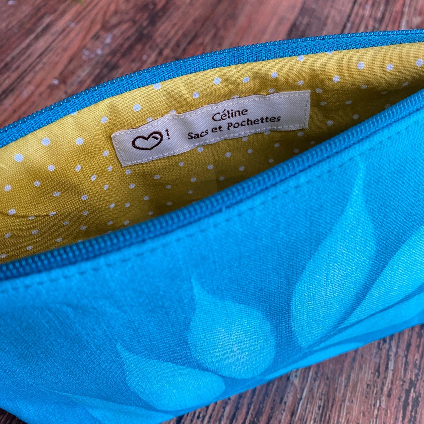 Pochette colorée et fleurie imprimée au soleil | Mamie Soleil