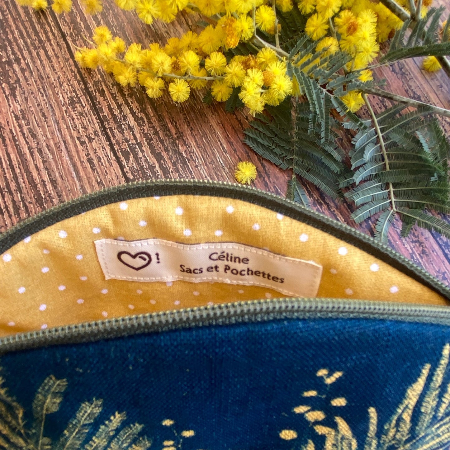 Toute petite pochette arrondie en cyanotype | Fiesta Mimosa